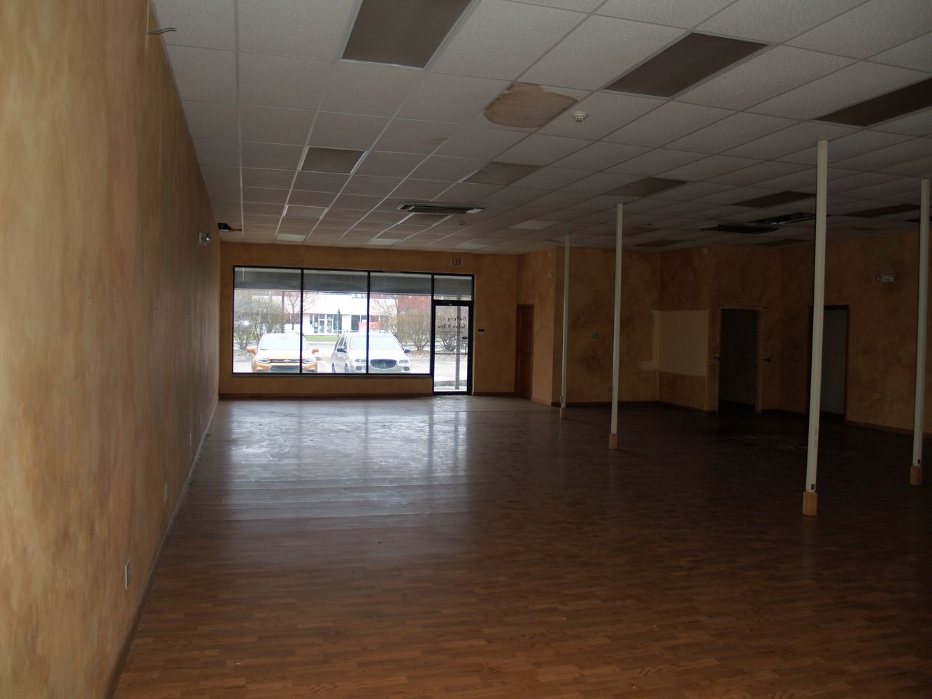 1530 Cassopolis Street, Elkhart, IN 46514
